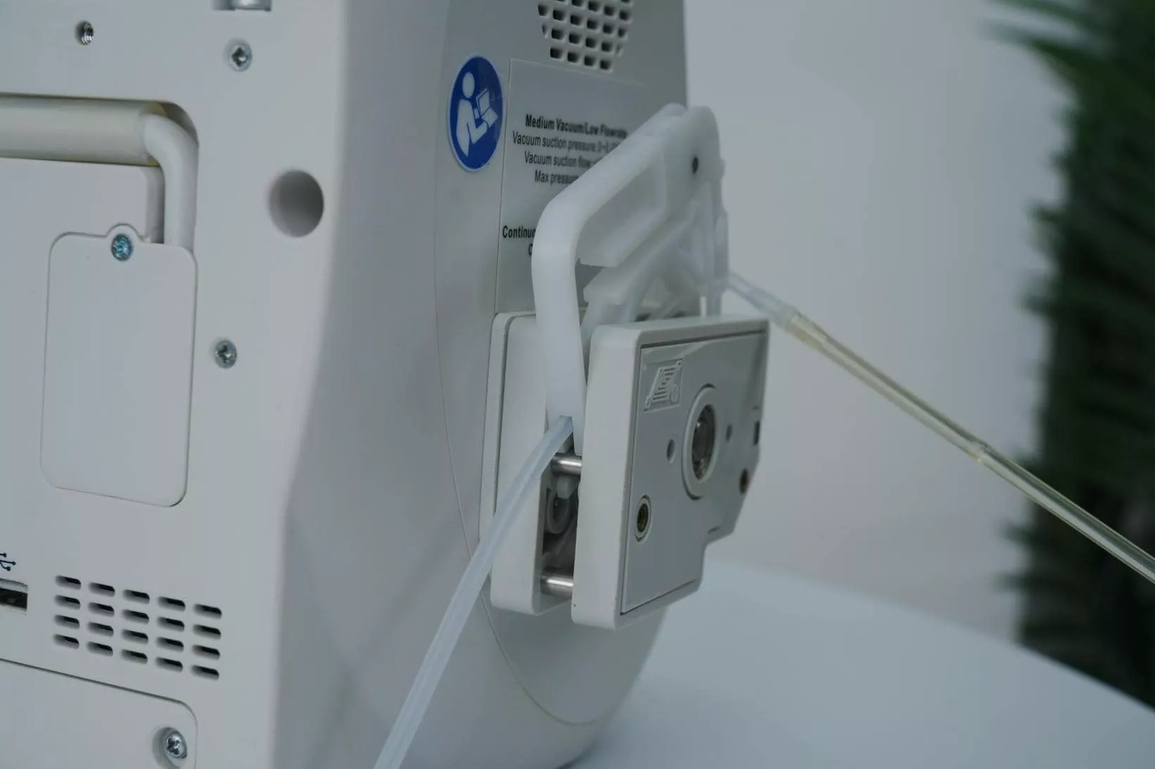 Аппарат лечения ран отрицательным давлением Lifotronic NP-600